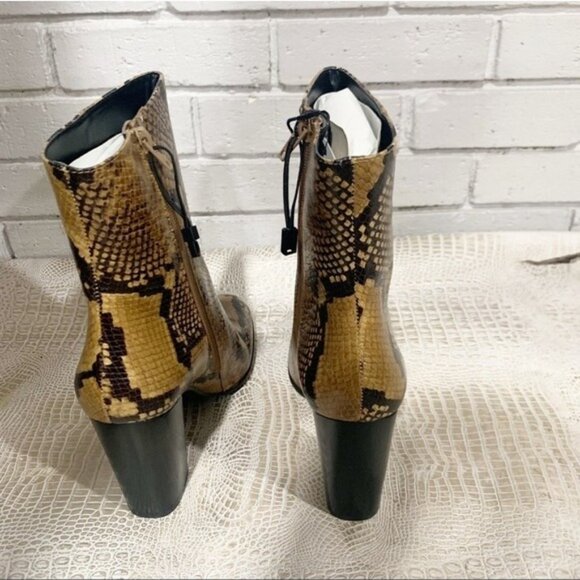 Zara Women’s Leather Animal Print Ankle Booties - Picture 4 of 9